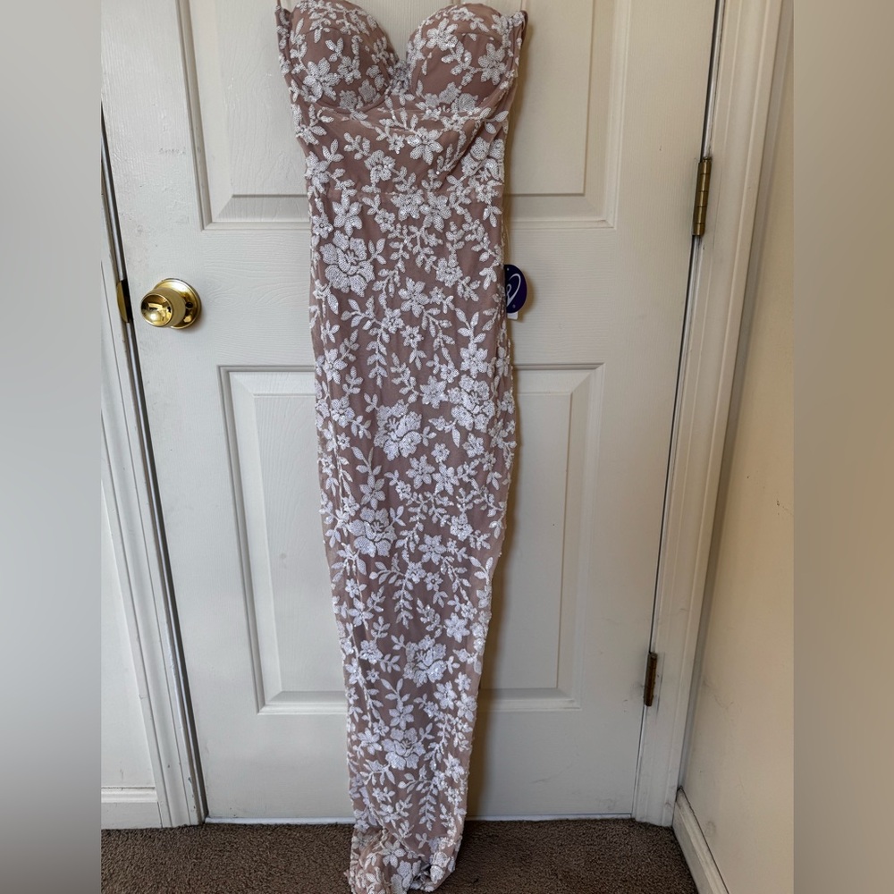 white and nude new with tags prom dress, formal, or evening gown